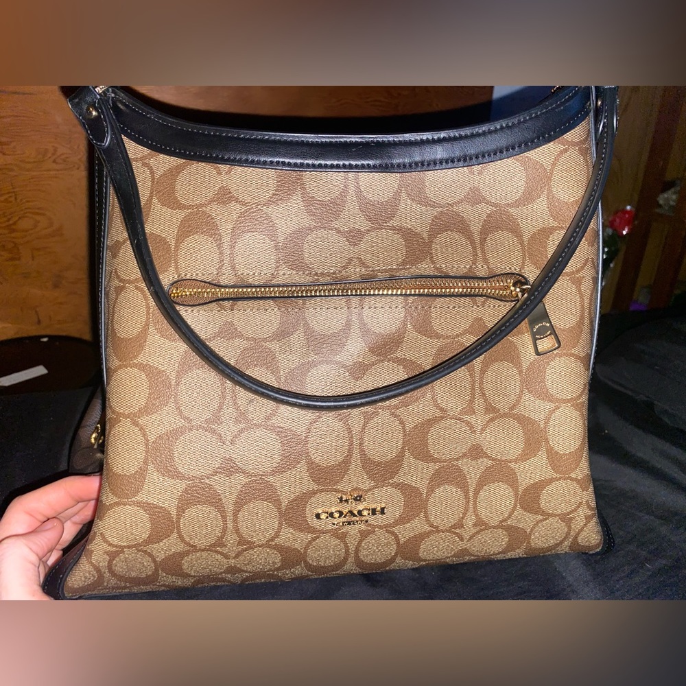 Coach Kristy Shoulder Bag In Blocked Signature Canvas